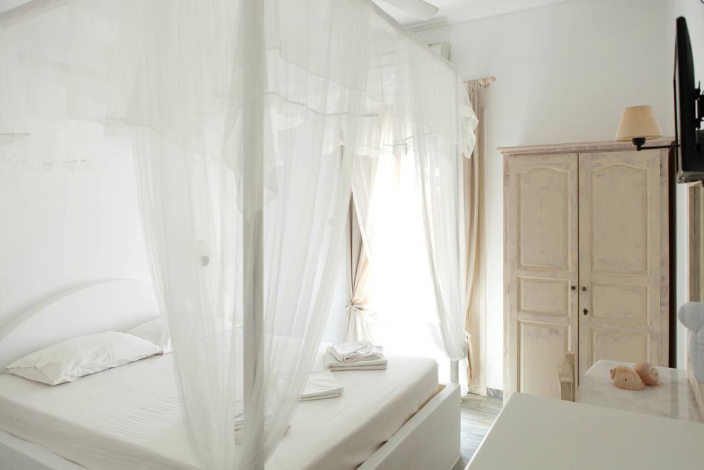 Hotel Begleri Antiparos Bilik gambar