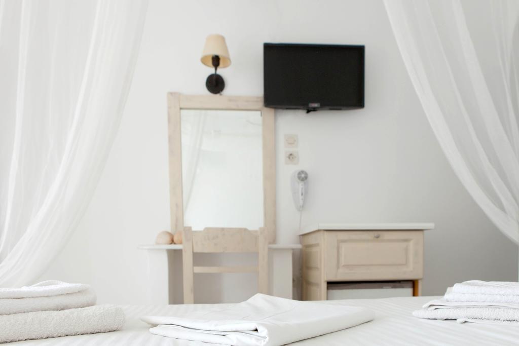 Hotel Begleri Antiparos Bilik gambar